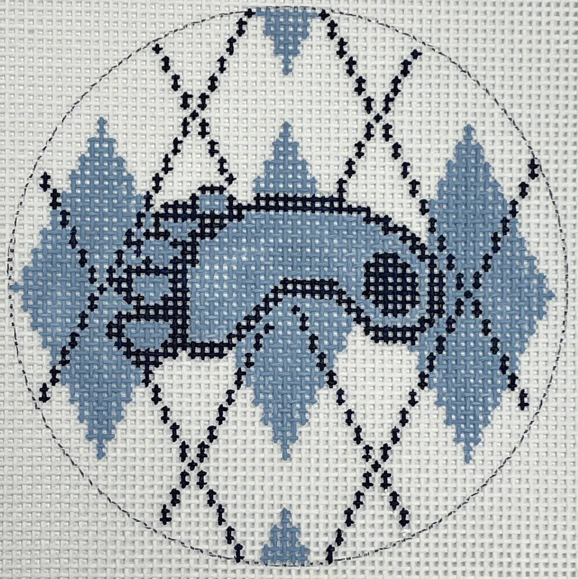 UNC Tarheels on Argyle 3.5" Round